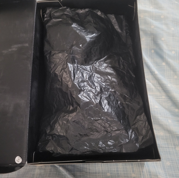 Adidas ZX Boost Pharell - Picture 14 of 16